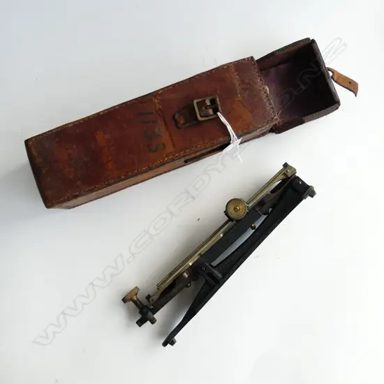STANLEY LONDON SLINOMETER IN LEATHER CASE, MADE IN ENGLAND L 260MM (CASE)