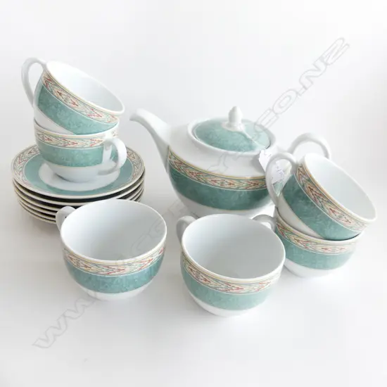 13 PCE WEDGWOOD 'AZTEC' TEA SET; TEAPOT + 6 C/S