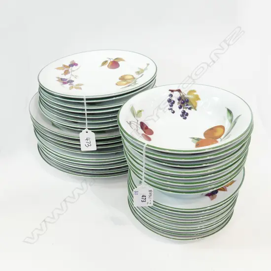 ROYAL WORCESTER EVESHAM PART DINNER SERVICE; - ASST PLATES, & BOWLS  33PCS