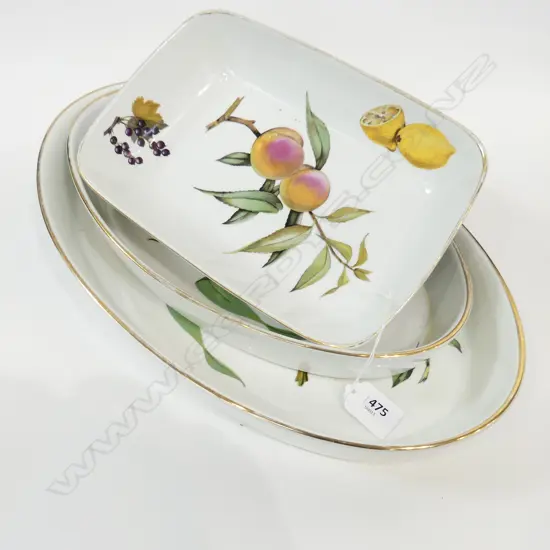 ROYAL WORCESTER 'EVESHAM' GRADUATED OVAL DISHES (L. 370, 315MM) + RECT. DISH (L 255MM)