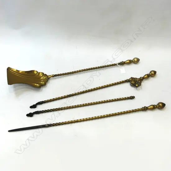 ANTIQUE BRASS FIREPLACE TOOLS SET INCLUDES SHOVEL, POKER & TONGS (1 ARM NEEDS REPAIR) L 680MM