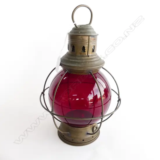 RED GLASS LANTERN H.300mm