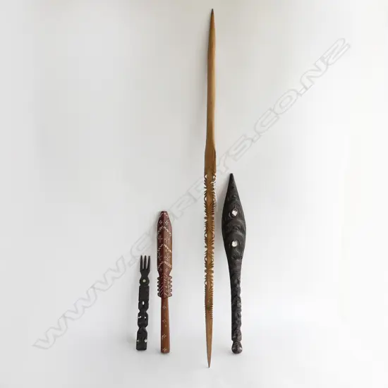 4 CARVED WOODEN MAORI / TRIBAL BATONS L.1100mm
