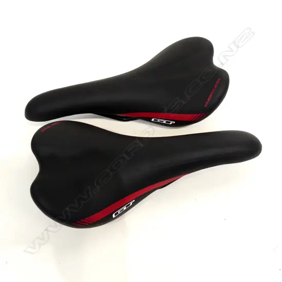 2 VELO RACING BIKE SEATS (AS NEW)