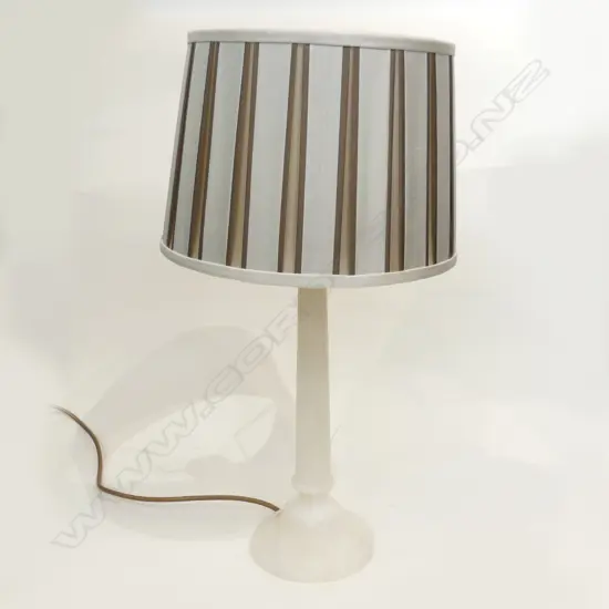 WHITE ONYX LAMP - PLEATED SILK SHADE H.570mm