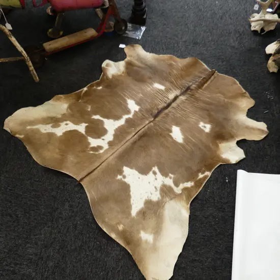 BROWN COW HIDE 1100x1120mm