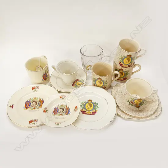 15 PIECES OF  QEII NZ TOUR CHINA, INCL. GLASS CUP, CUPS, SAUCERS, PLATES, MUGS ETC