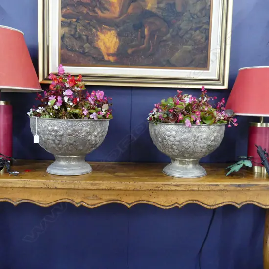 2 LG METAL POTS OF ASST FLOWERING BEGONIAS, APPROX D.380MM