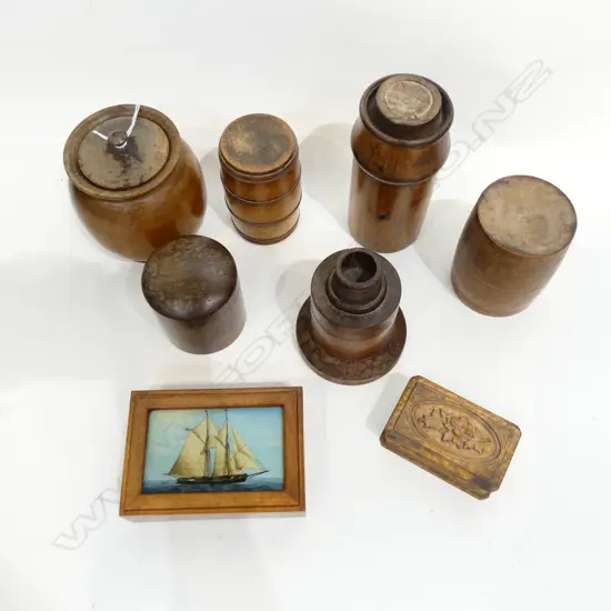 8 PCES ASST. TREEN; LIDDED CONTAINERS ETC