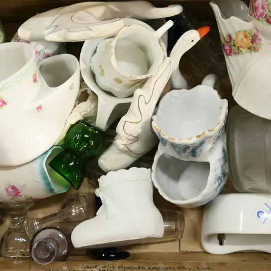 BOX LOT ASST. EARLY 20th CHINA; SHAVING MUGS ETC