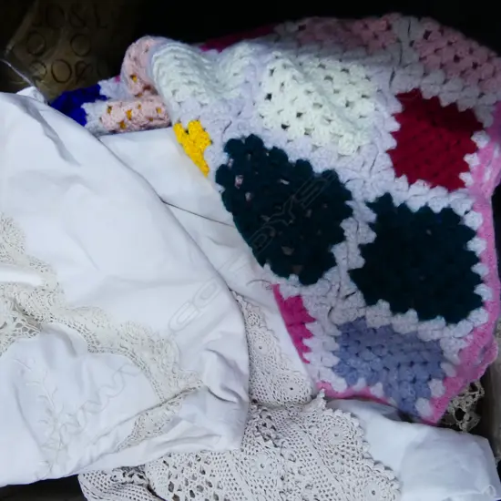 BOX ASST OLD TABLE LINEN ETC..