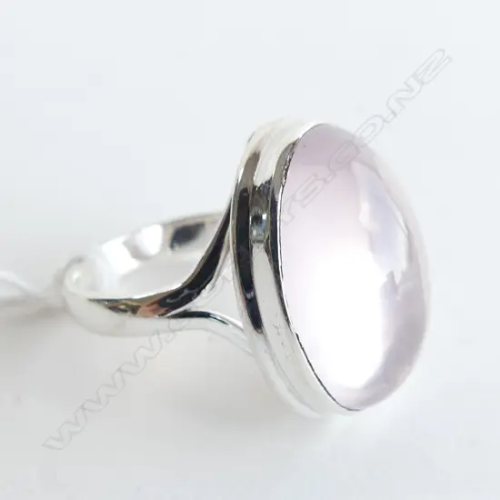 LG OVAL ROSE QUARTZ CABOCHON & 925 SILVER RING 