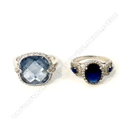 1 925 COSTUME RINGS SIZE T  plus 1 SILVER DARK BLUE STONES SIZE Q