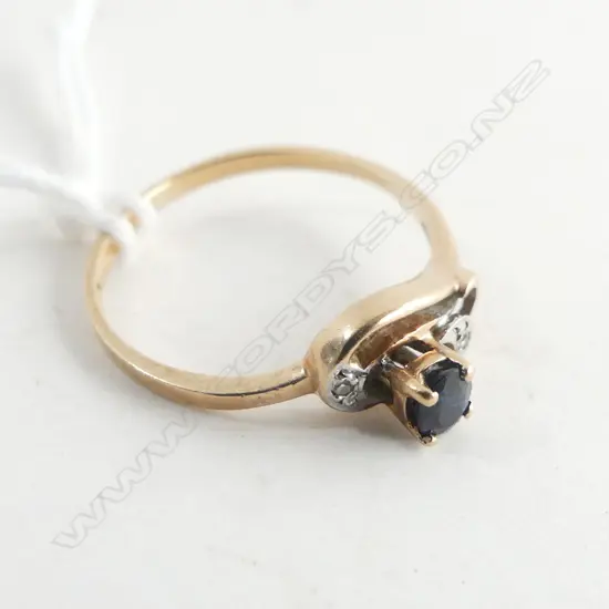 9CT SAPPHIRE & DIAMOND RING 1.37gm  SIZE N