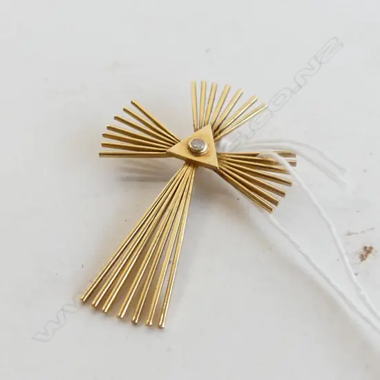 PENDANT. 18K YELLOW GOLD HAND-CRAFTED CROSS. 7.26gms ONE DIAMOND .07 CT