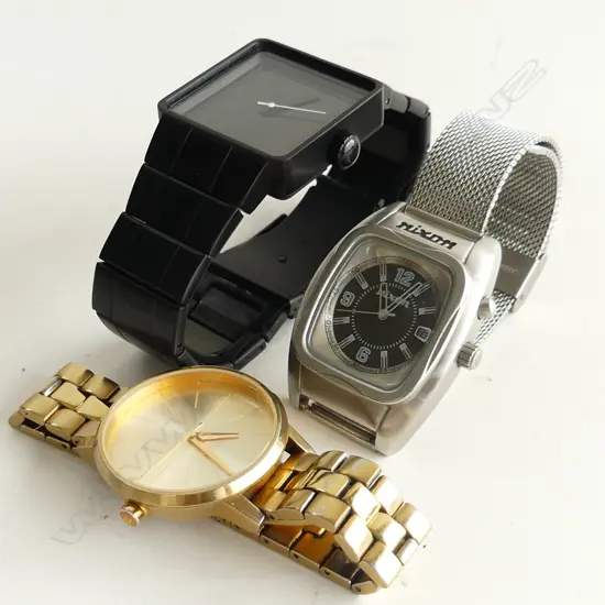 COLLECTION OF 3 ASST NIXON WATCHES (ALL WITH NEW BATTERIES & WORKING)