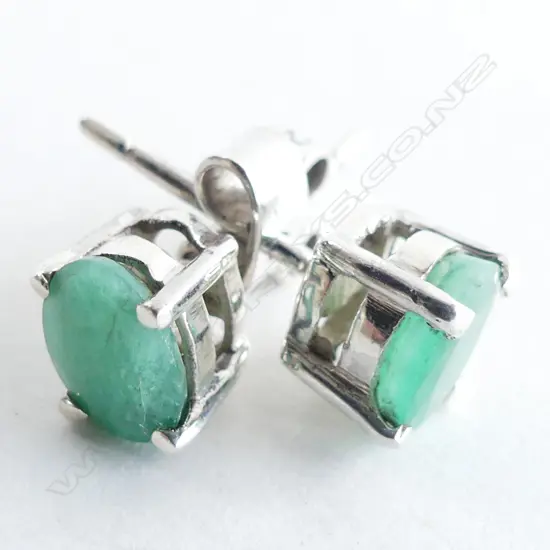 EMERALD & 925 SILVER STUD EARRINGS