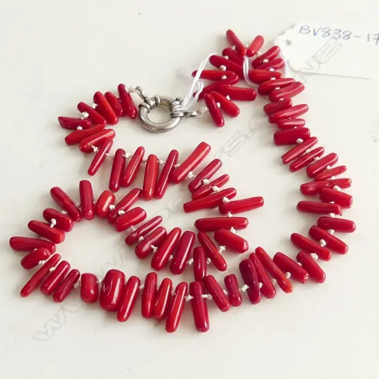 KNOTTED RED CORAL NECKLACE WITH 925 SILVER CLASP