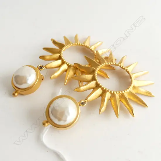 PR KARL LAGERFELD GOLD TONE CLIP-ON SUN EARRINGS 60mm dia