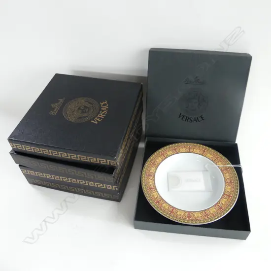 5 BOXED ROSENTHAL VERSACE ‘MEDUSA’  LUNCHEON PLATES, DIA.230mm