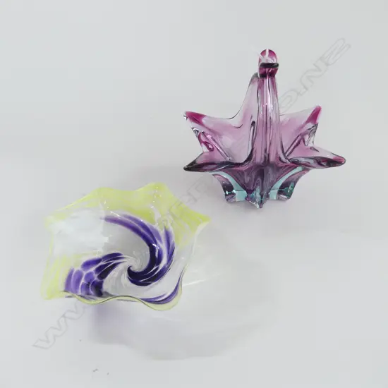 2 ART GLASS PCES; MURANO BASKET & SIGNED BOWL 150mm dia