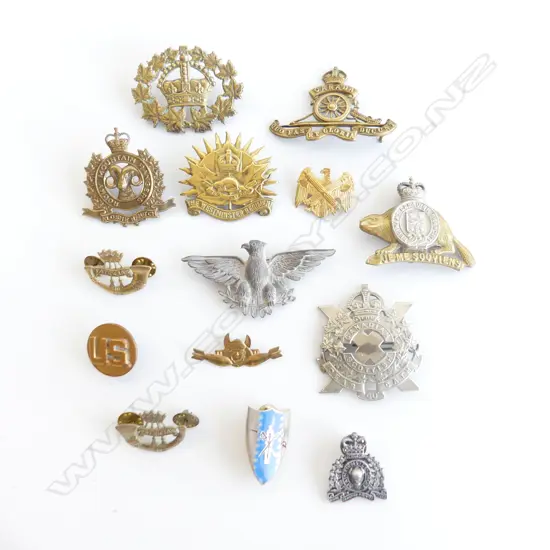 14 CANADIAN / U.S. MILITARY BADGES; WWI CAP BADGES ETC SOME RESTRIKES