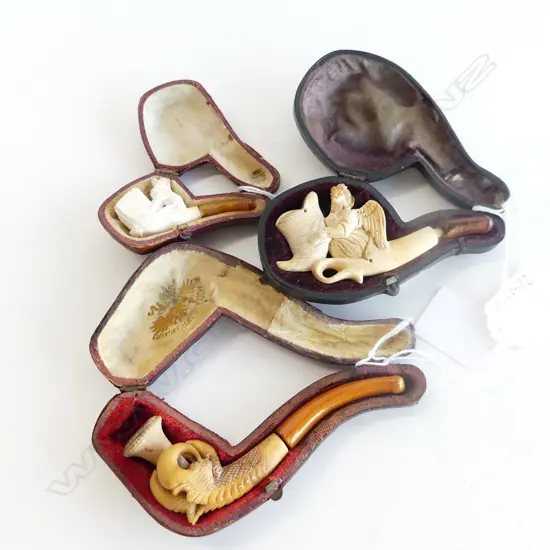 3 CASED MEERSCHAUM PIPES WITH FAULTS L 130 MM