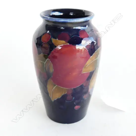 MOORCROFT POMEGRANATE VASE H.130mm