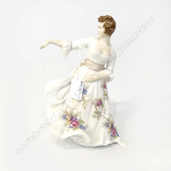 ROYAL DOULTON FIGURINE 'LADY HAZEL'  H. 215MM