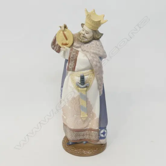 LLADRO FIGURINE REY DE OROS - RETIRED H. 280MM