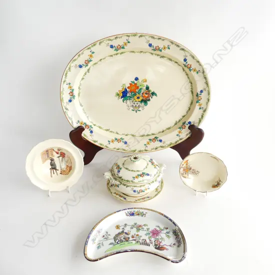 BOOTHS CHINA DUTCESS PAT ASHET L460MM SMALL MATCHING TURREEN ON DISH DIA 160MM & 3 MISC DISHES