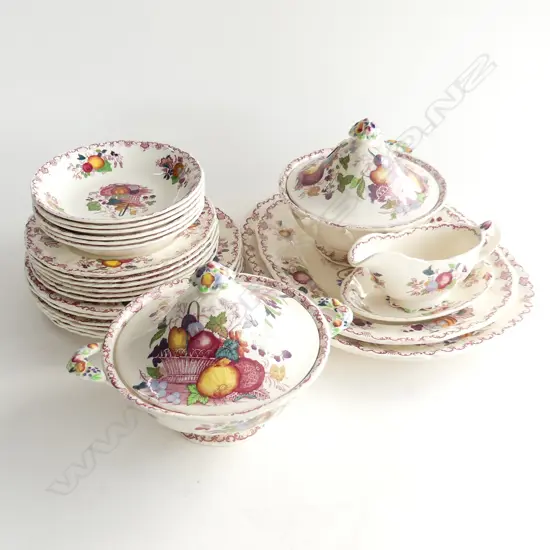 23 PCE MASONS 'FRUIT BASKET'; 2 PLATTERS, 6 DINNER PLATES, 6 SIDE PLATES, 6 BOWLS, GRAVY & DISH, 2 LIDDED TUREENS (1 AF)