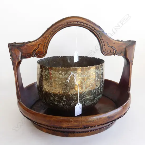2 ITEMS .WOODEN CIRCULAR TRAY WITH CARRY HANDLE & BRASS DETAIL D.360mm & BRASS JARDINIERE WITH ENGRAVED DETAIL D.215mm