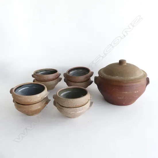 ST IVES POTTERY LIDDED TUREEN 200mm dia + 8 RAMEKIN BOWLS 120mm dia