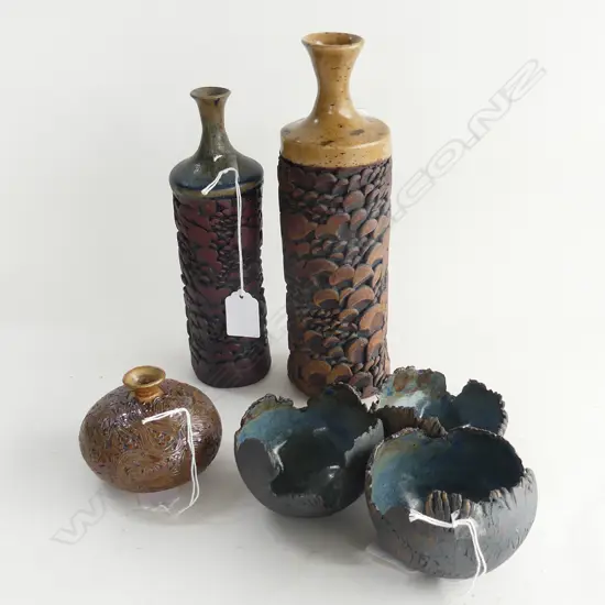 4 PCS NZ STUDIO POTTERY  MIXED MARKS TALLEST  260MM