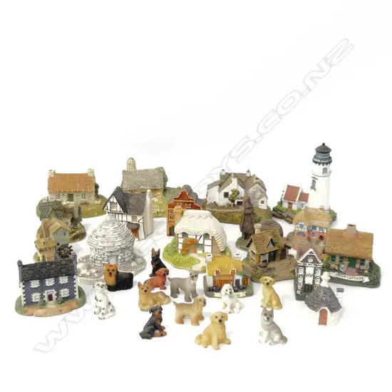 MINIATURE COTTAGE COLLECTION; LILLIPUT LANE ETC