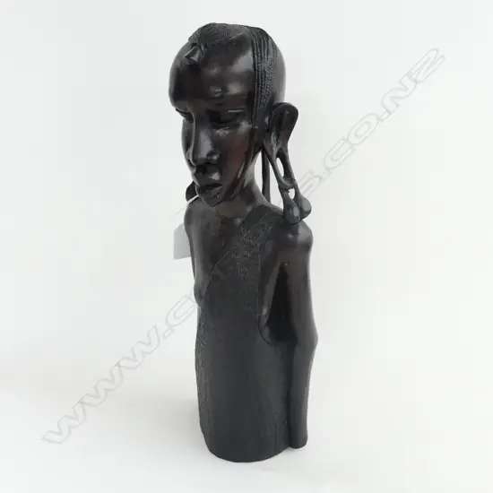 CARVED WOODEN AFRICAN BUST H.380mm