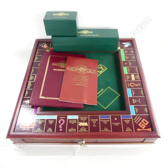 FRANKLIN MINT COLLECTORS ED. MONOPOLY GAME 530x530mm