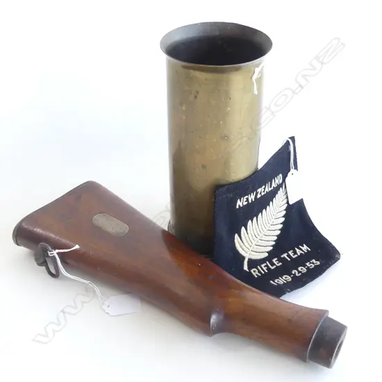 WW1 BRASS ARTILLIRY SHELL & 1924 RIFLE BUT TROPHY & FELT BADGE