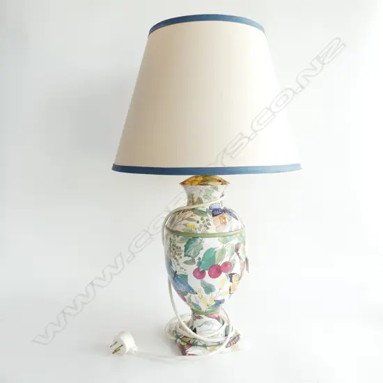 PORCLAIN TABLE LAMP DECORATED WITH FL;OWERS & BUTTERFLYS H640MM