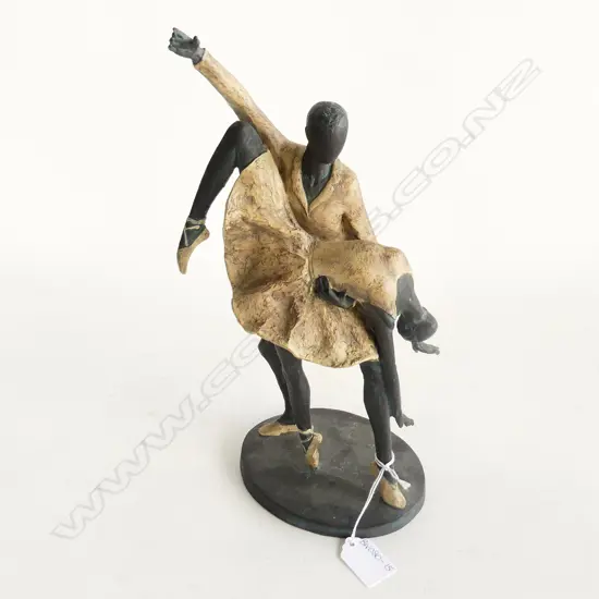 RESIN NEGRO DANCING COUPLE H. 315MM