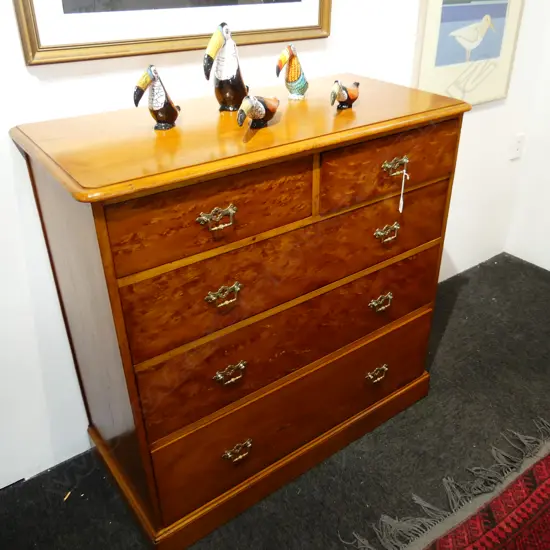 KAURI COLONIAL 5 DRAWER CHEST WITH MOTTLED DRAWER FRONTS H 1050 X W 1070 MM