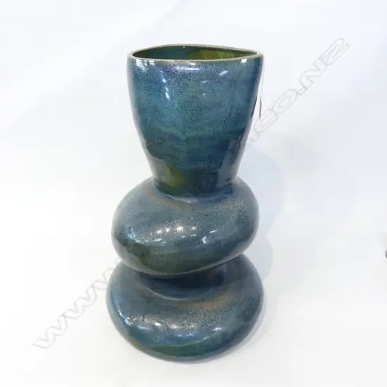 FREESTYLE POTTERY VASE H.550mm