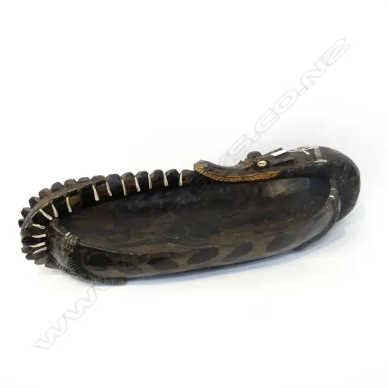 PNG CARVED WOODEN CROCODILE BOWL L.870mm