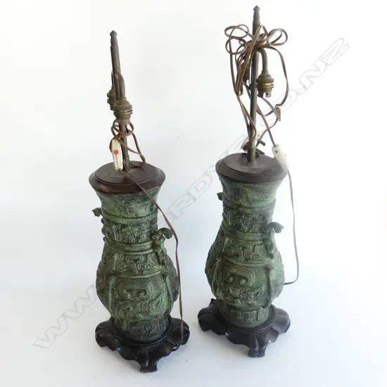 PR CHINESE ANTIQUE STYLE BRONZE TABLE LAMPS some faults to wood fittings 1 plug absent 