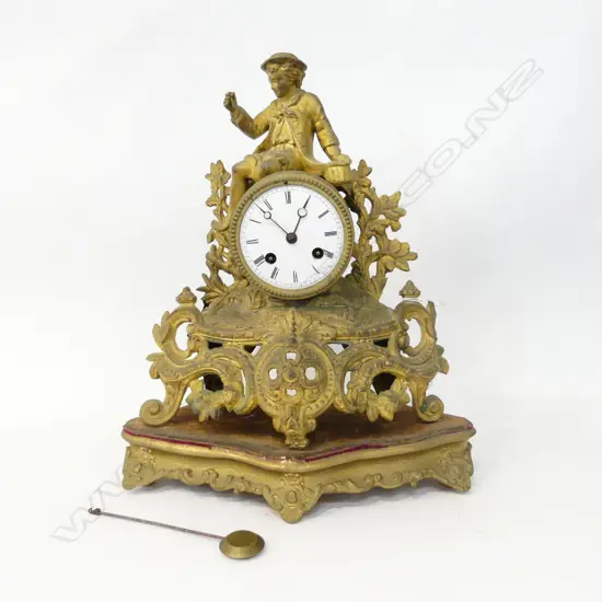 ANTIQUE EUROPEAN ORMOLU CLOCK H.360mm W.305mm FAULTS