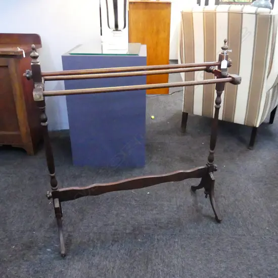 WOODEN 3 RAIL TOWEL RACK W.890mm