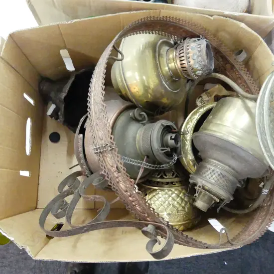 BOX LOT ASST. ANTIQUE KEROSENE LAMPS ETC
