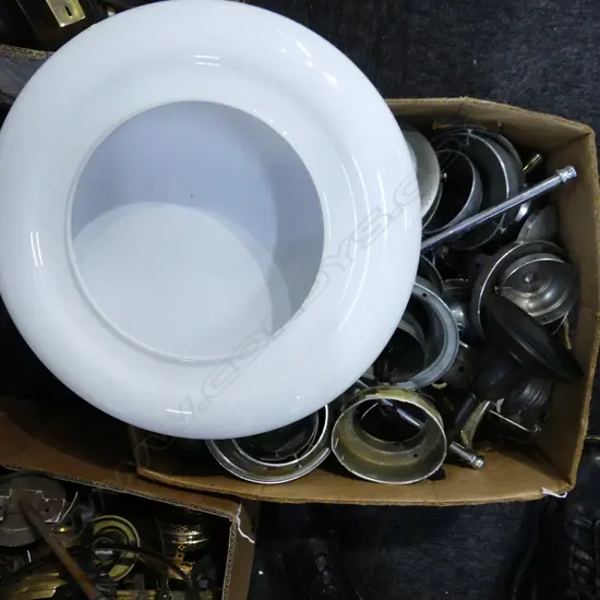 BOX LOT CHROMED DECO LIGHT FITTING ATTACHMENTS ETC