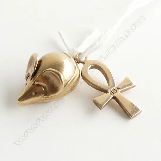2x 9CT GOLD CHARMS: MOUSE & CELTIC CROSS 2,55gm